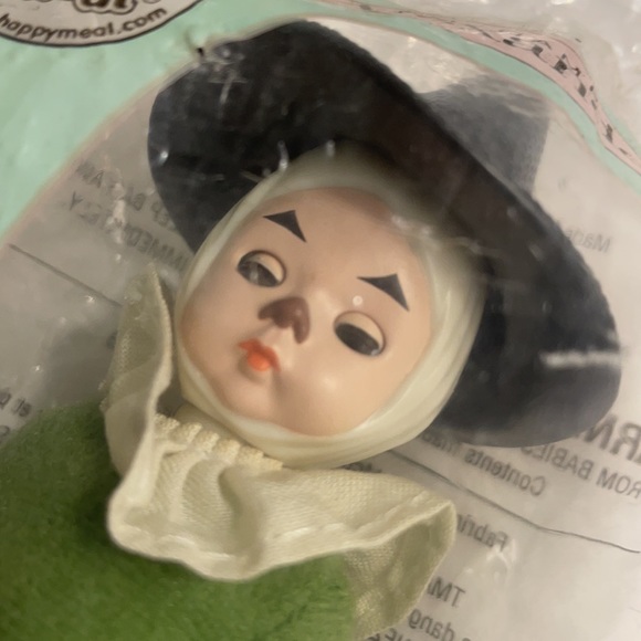 McDonald’s Madame Alexander Scarecrow -Wizard of Oz - Picture 6 of 8